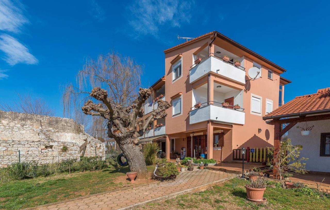Apartments Ulika Červar-Porat Kültér fotó
